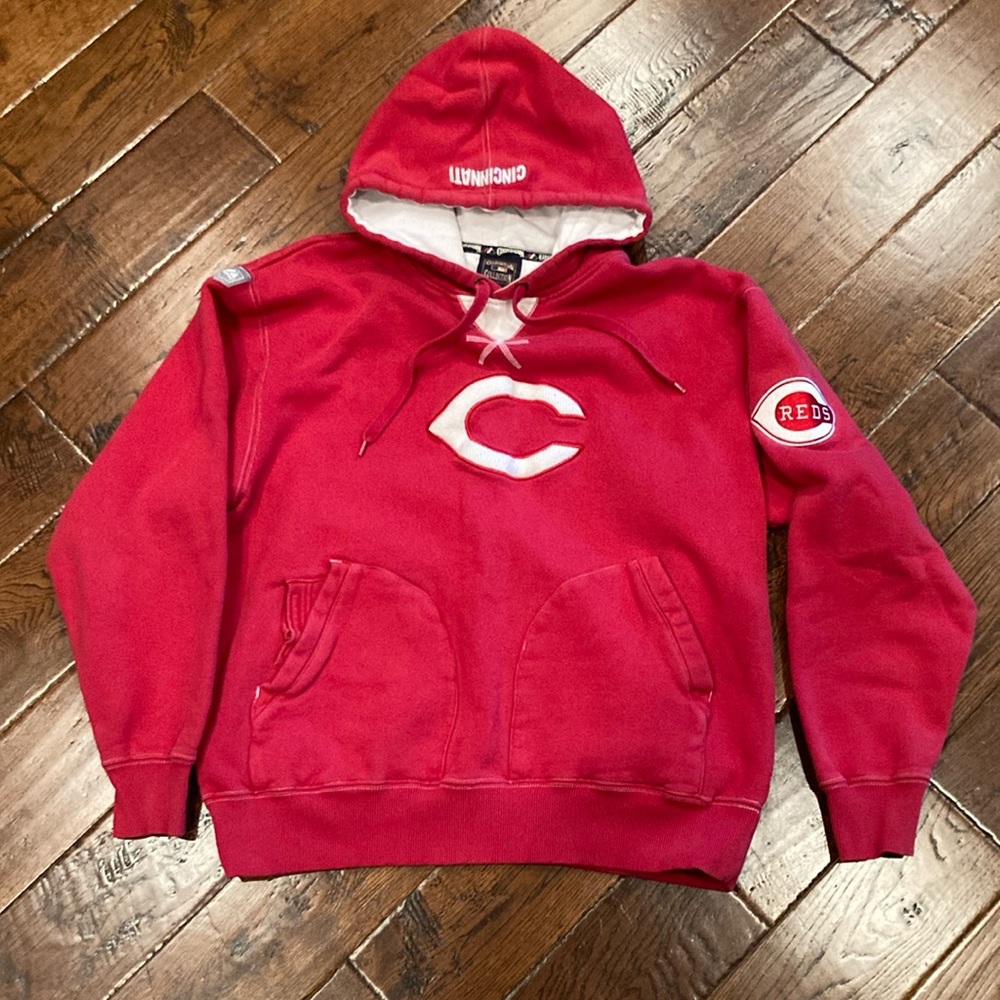 Cooperstown Collection MLB Cincinnati Reds Heavyweight Hoodie Size Medium USED